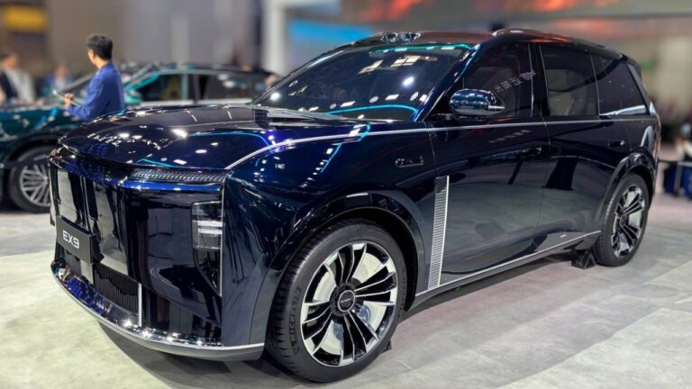 EXEED EX9 Unveiled: Flagship SUV with Solid-State Battery, 700 km EV Range from $85,000
