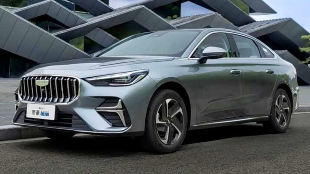 Geely Emgrand i-HEV Showcased: Comes with Full-Domain AI 2.0 and Hybrid Efficiency Boost