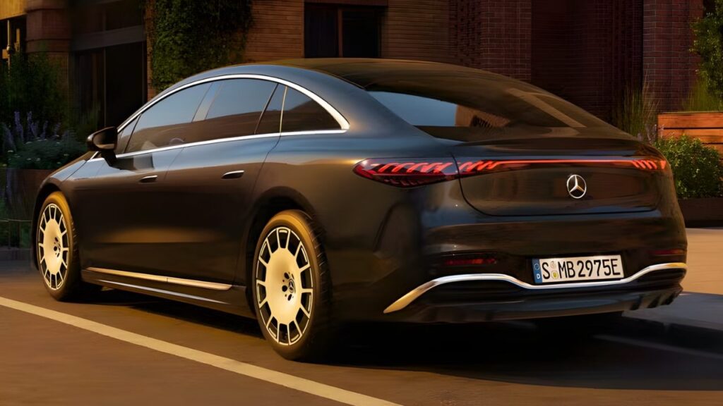 Mercedes-Benz new EQS