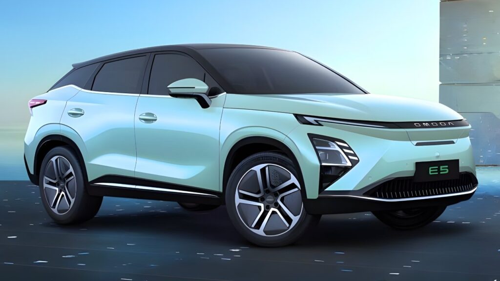 JSW To Launch Nexon EV’s Biggest Rival Soon: Omoda E5 With ADAS & Panoramic Sunroof