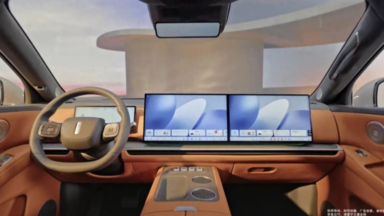 Wey V9X interior