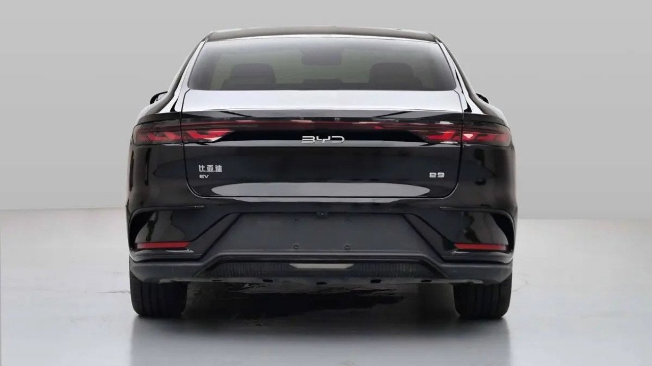 BYD Linghui e9 Rearview