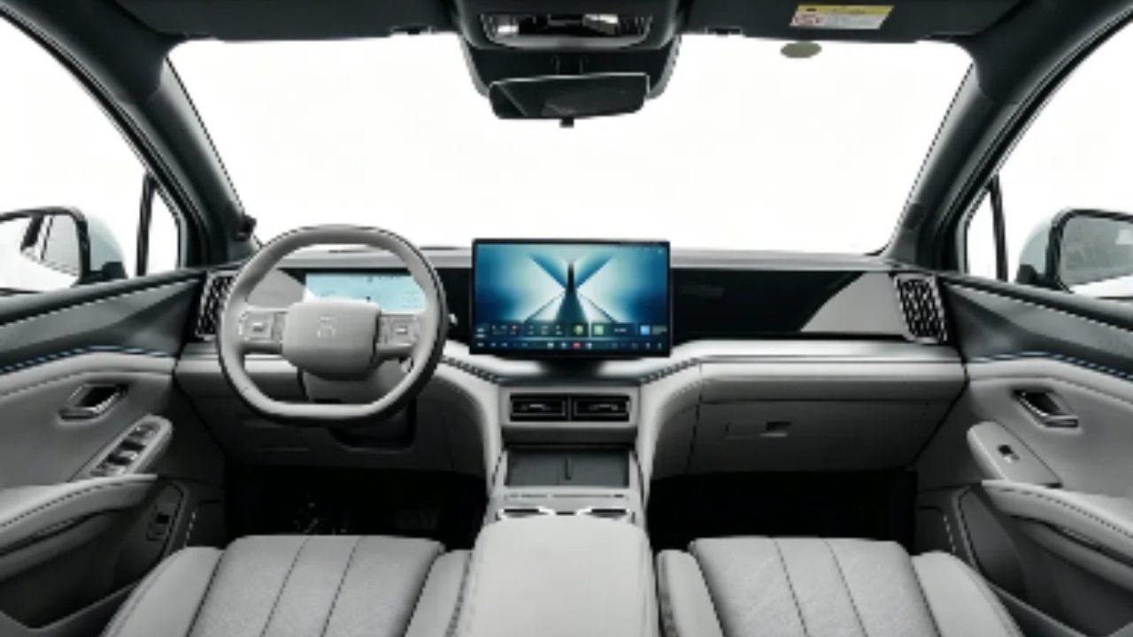 BYD Song Ultra DM-i interior