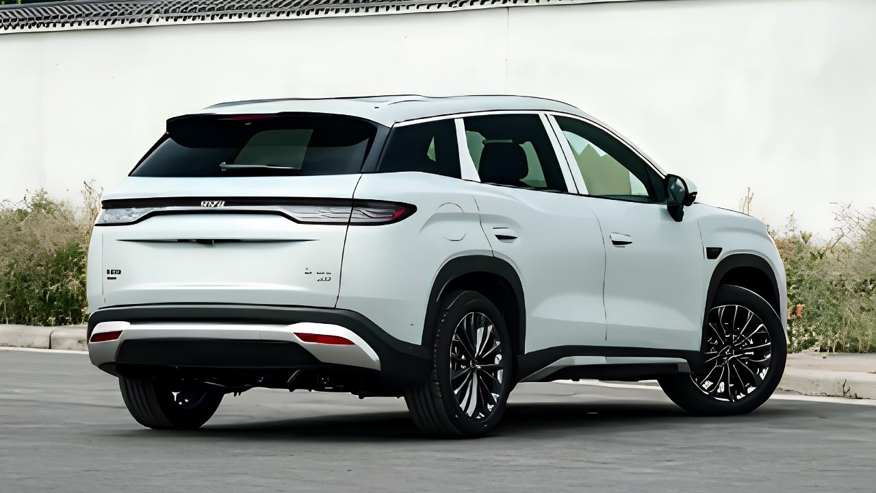 BYD Song Ultra DM-i exterior
