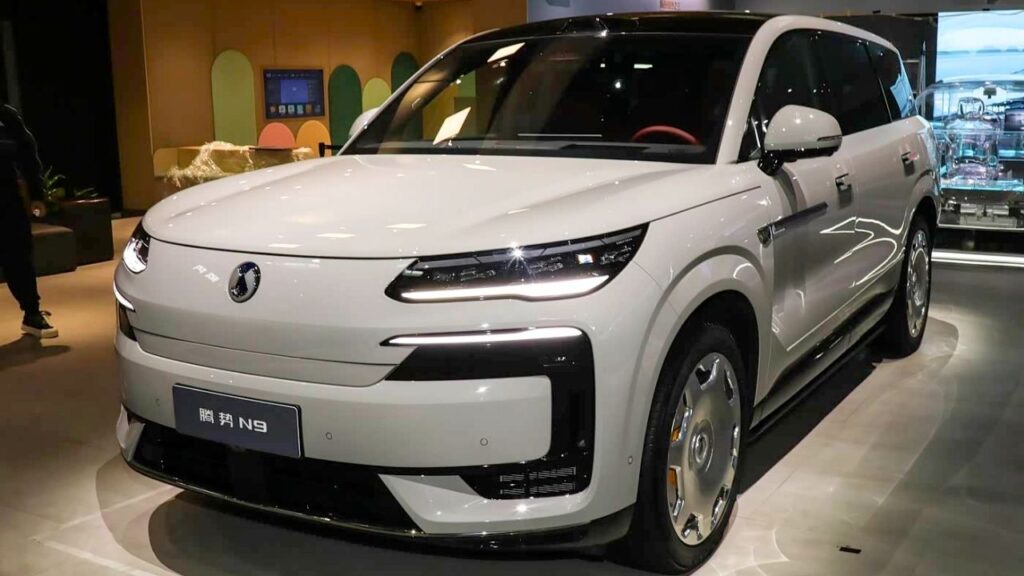 Denza N9 Flash Charge Edition Launches May 18: 912 hp & 420 km EV Range