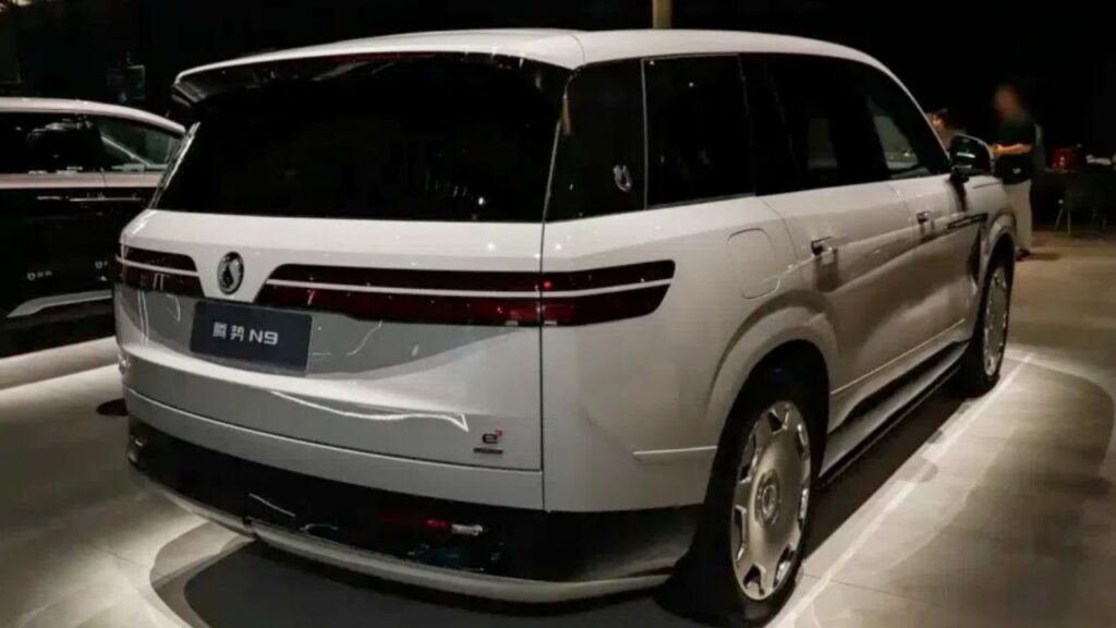 Denza N9 Flash Charge Edition rearview