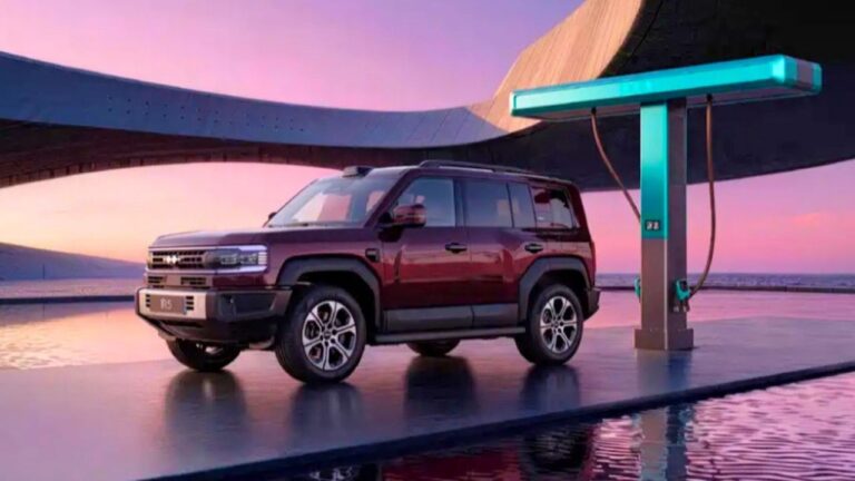 Fangchengbao Bao 5 Flash Charge Edition Gets Chisha Red Interior - 505 kW PHEV