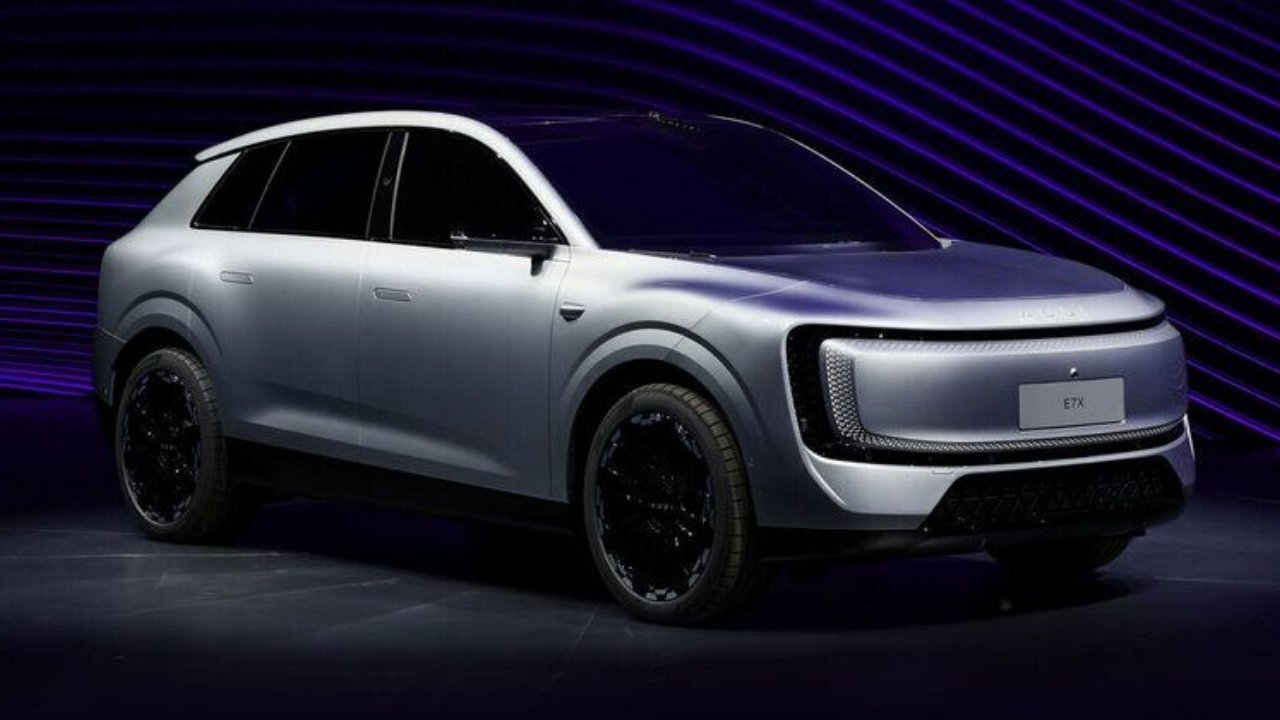 AUDI E7X