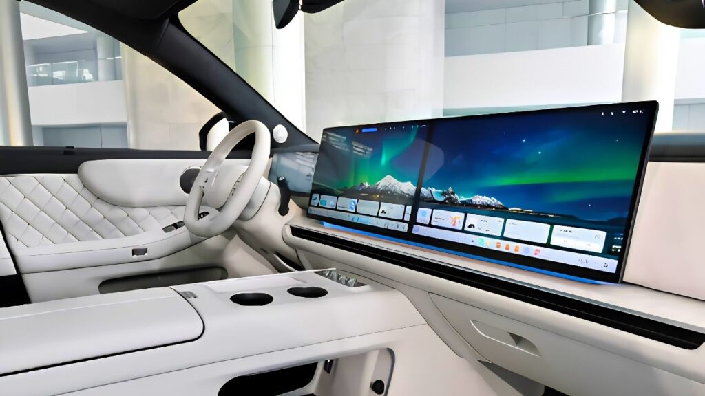 Wey V9X PHEV SUV interview, dual display
