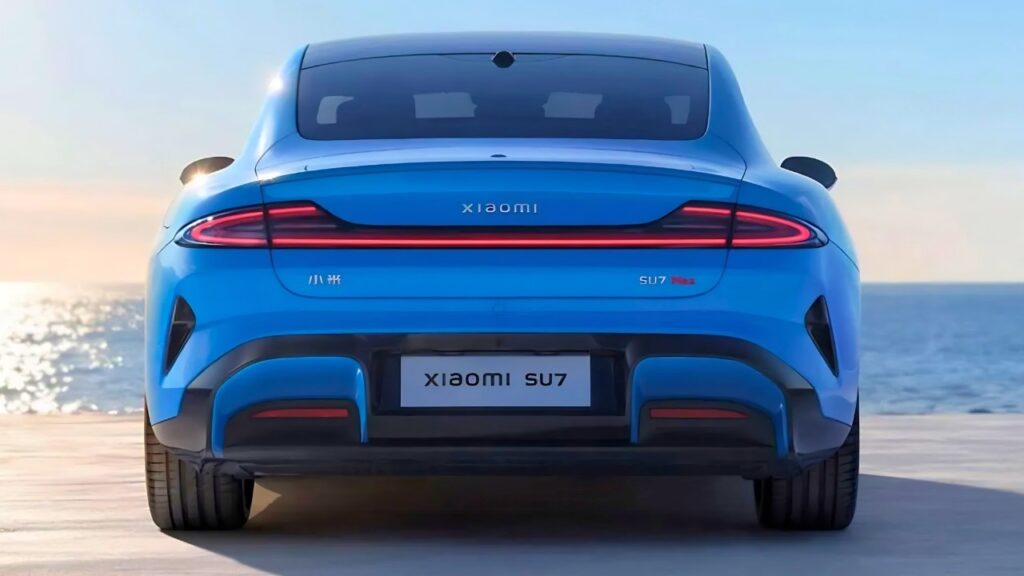 Xiaomi SU7 rearview