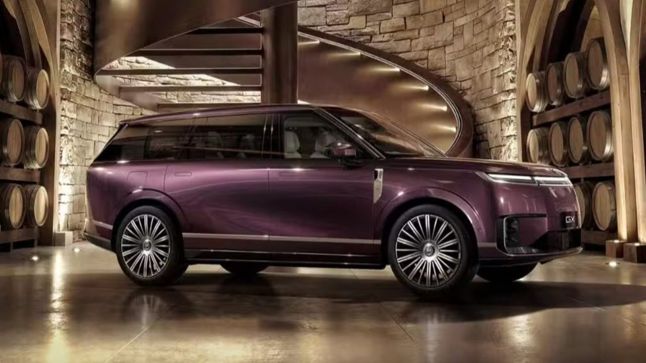 Xpeng GX Exterior