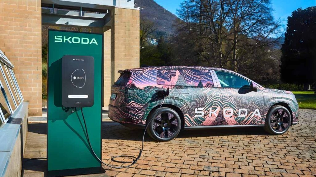 026 Skoda Peaq charging 