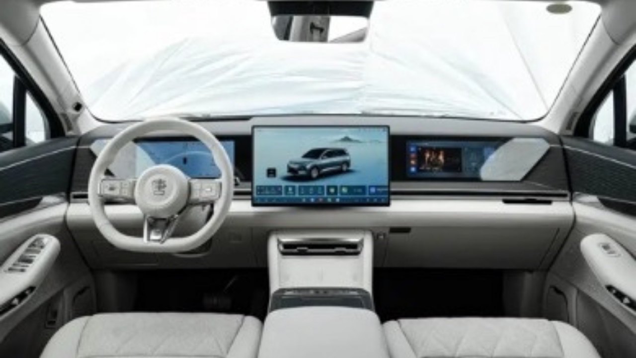BYD Great Tang Cabin