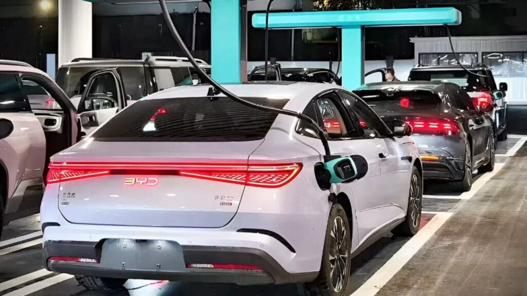 BYD's Flash Charger