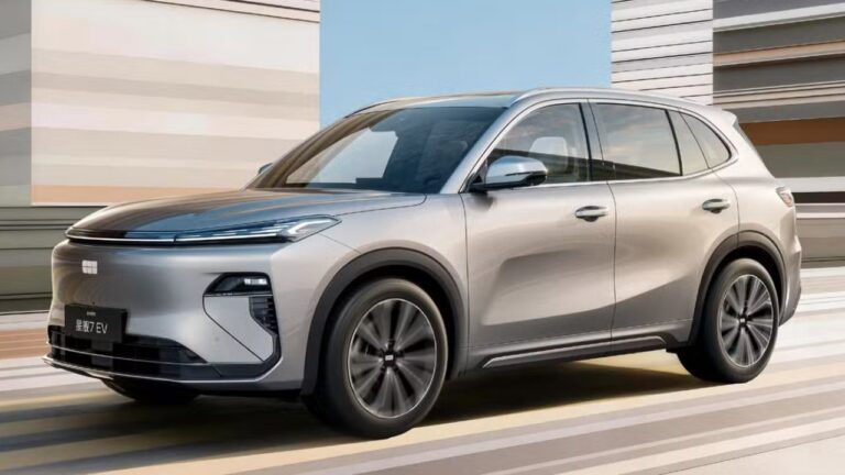 Geely's New Compact SUV Charges 30-80% in 25 Minutes: Meet the Starship 7