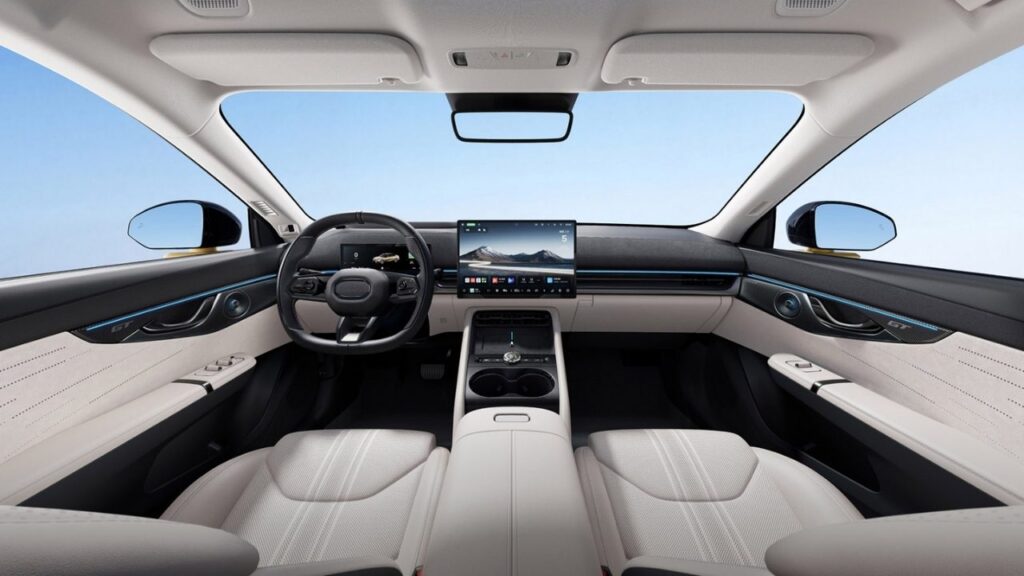 Lynk & Co 07 GT Wagon Interior