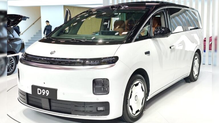 Leapmotor D99: Seats Rotate 180°, Goes 700 km: Presale Opens June 25