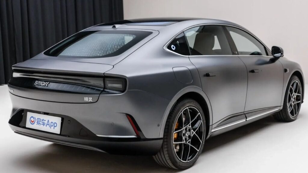 Smart #6 EHD Hybrid Sedan Debuts