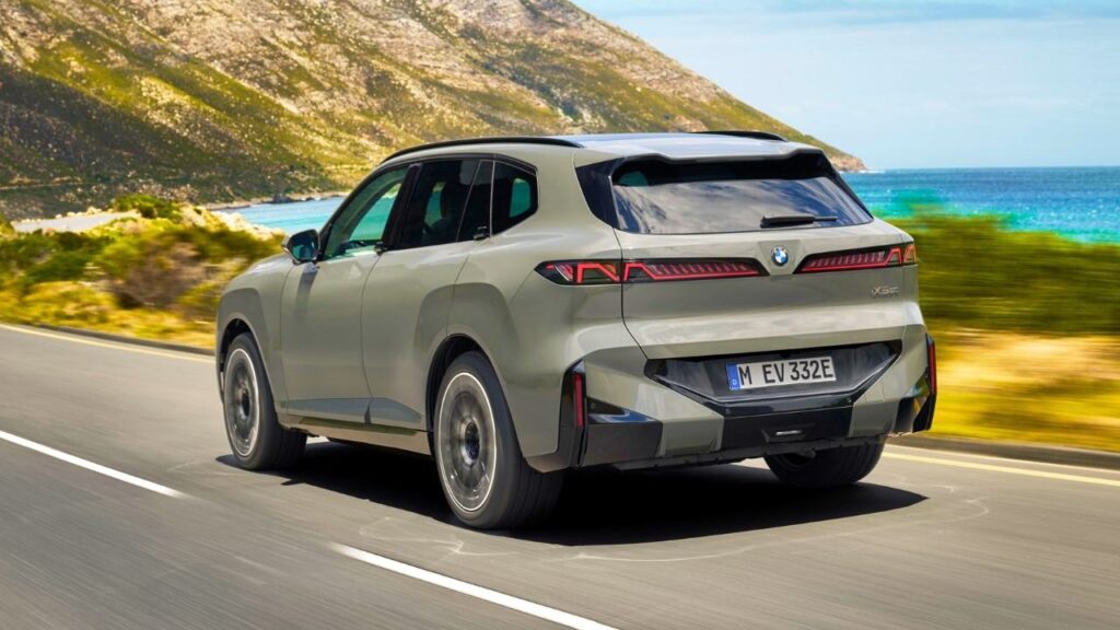 2027 BMW iX5 Rear look