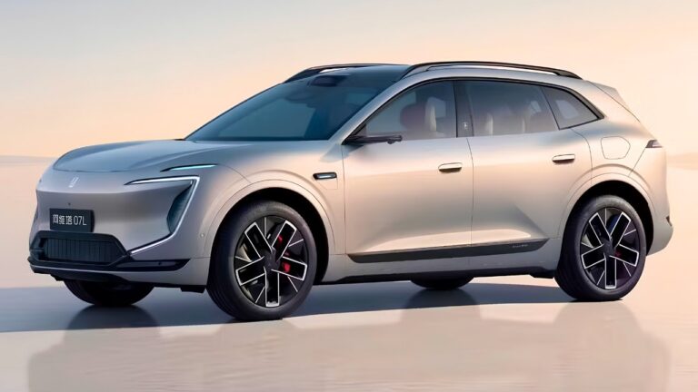 Avatr 07L Goes On Pre-Sale: 5C Fast Charging, 800V Platform, Up To 955 hp