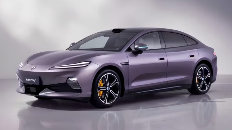 BYD Denza Z9S Pre-Sales Begin August 3: 920 km Range, 1,194 hp, Flash Charging