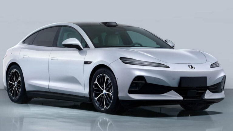 BYD’s Denza Z9S to Challenge Xiaomi SU7 With 496 HP and Blade Battery Tech