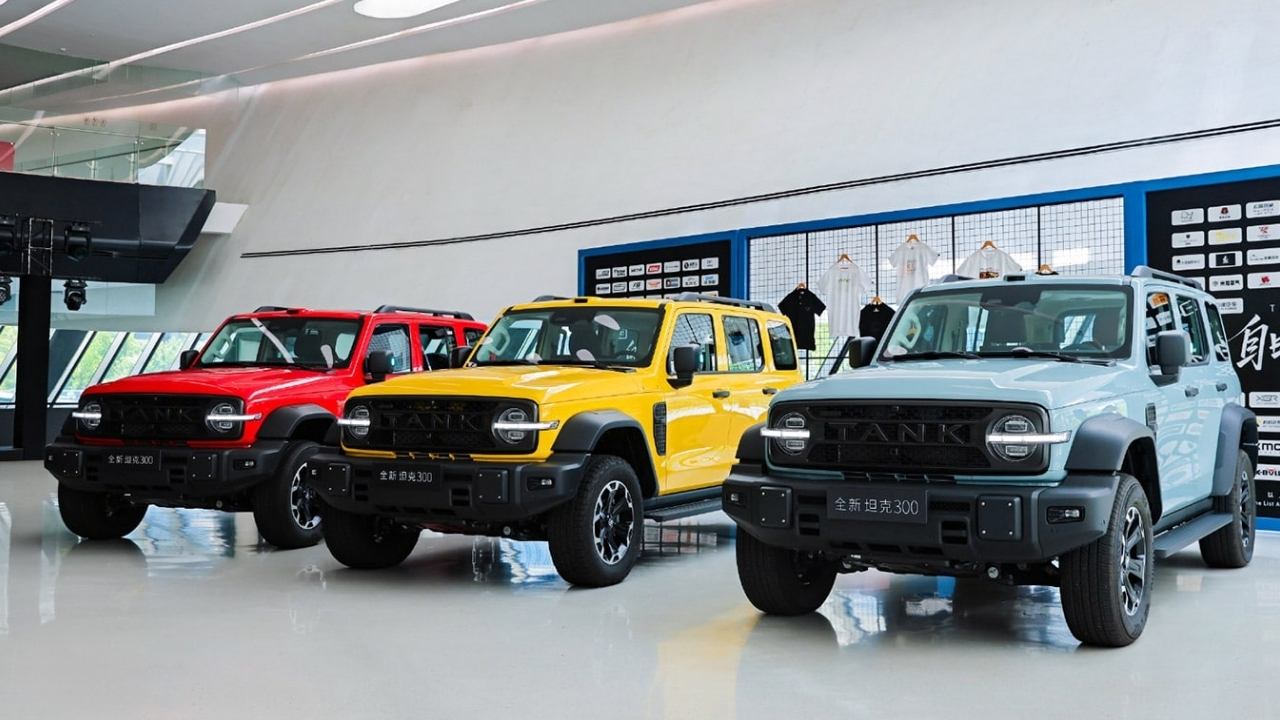 New Tank 300 PHEV Debuts: Up to 200 km EV Range, 751 HP and 2.5-Ton Towing
