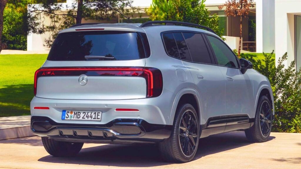 New-gen Mercedes-Benz GLB EV Rearview