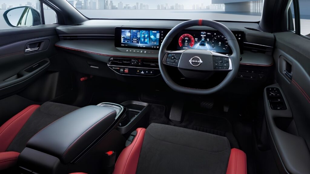 Nissan LEAF NISMO interior