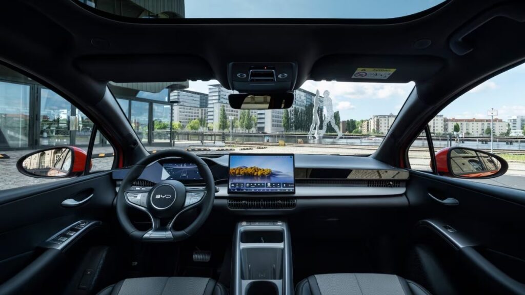 byd dolphin g dm-i interior