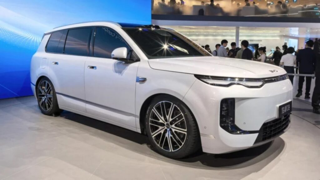 BYD Sealion 08 revealed