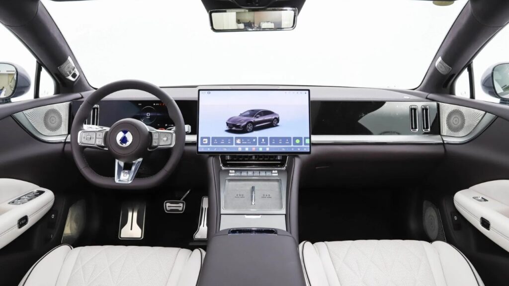 Denza Z9S cabin design