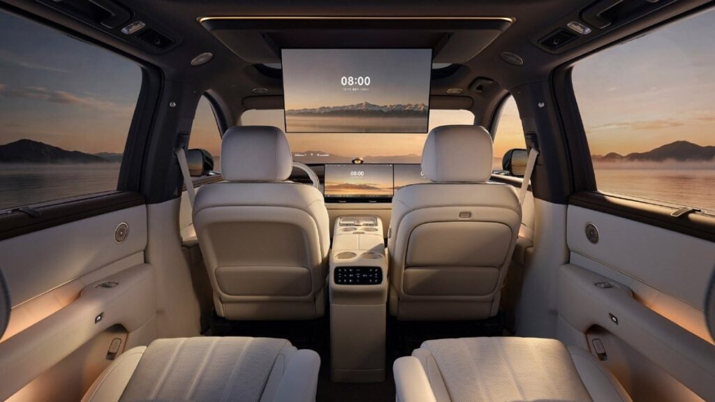 Epicland X9 Interior