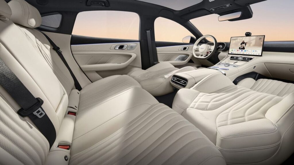 Geely Galaxy TT interior