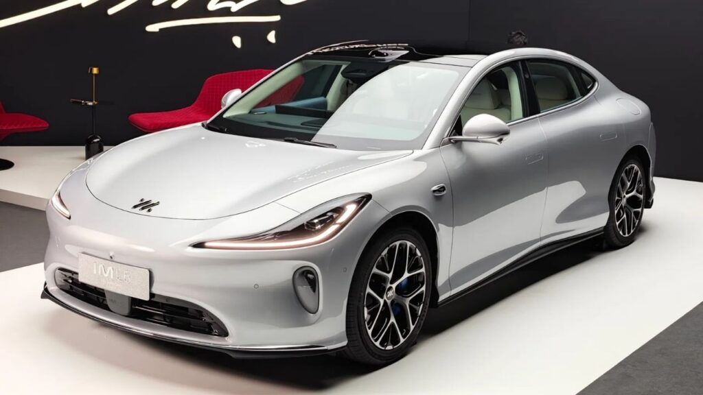 All-New IM L6 Launched: Up to 840 km Range and 2.74-Second 0-100 km/h