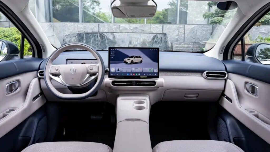 Leapmotor A05 interior