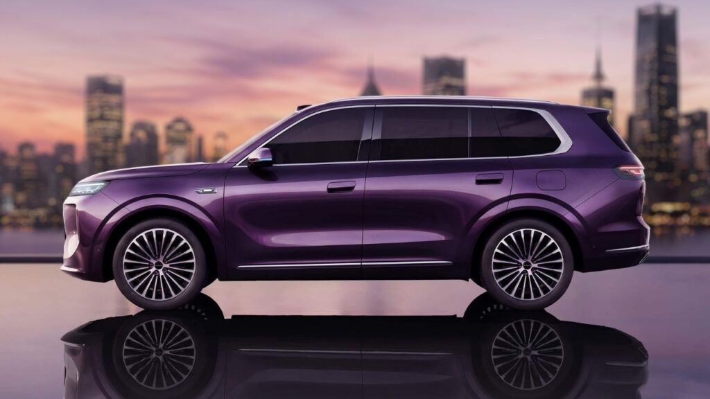 Roewe Jiayue 07 Side profile view