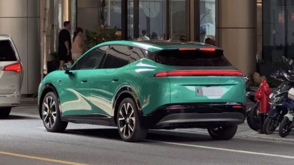 XPeng Mona L05 SUV Spotted rear look