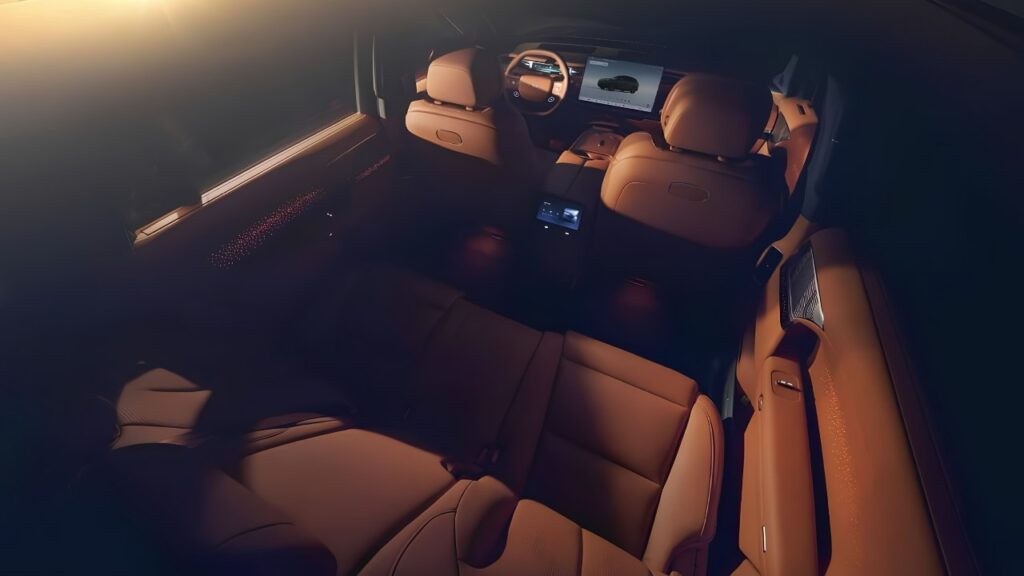 XPeng Reveals G9L Interior Top View