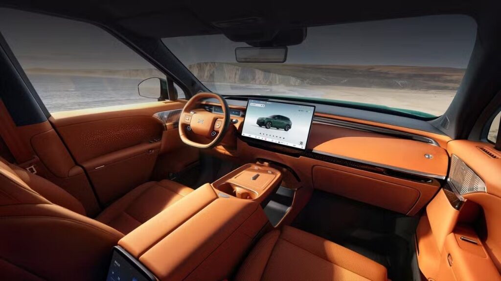 Xpeng G9L Interior