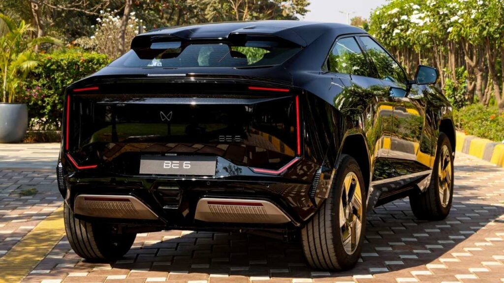 rear design mahindra be 6