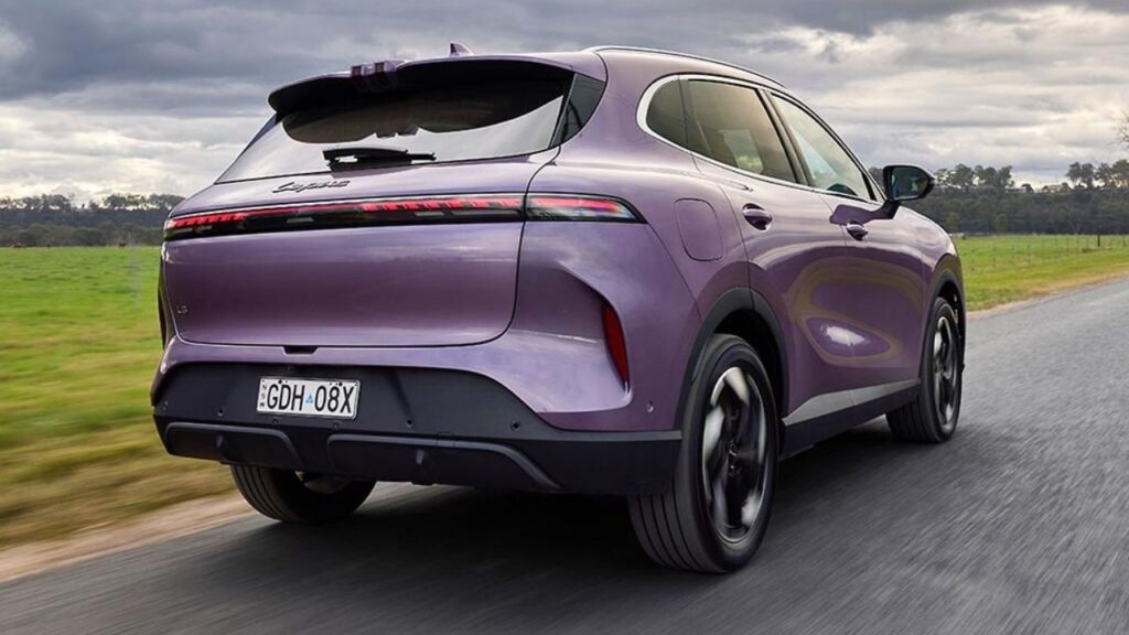 Lepas L6 EV rearview