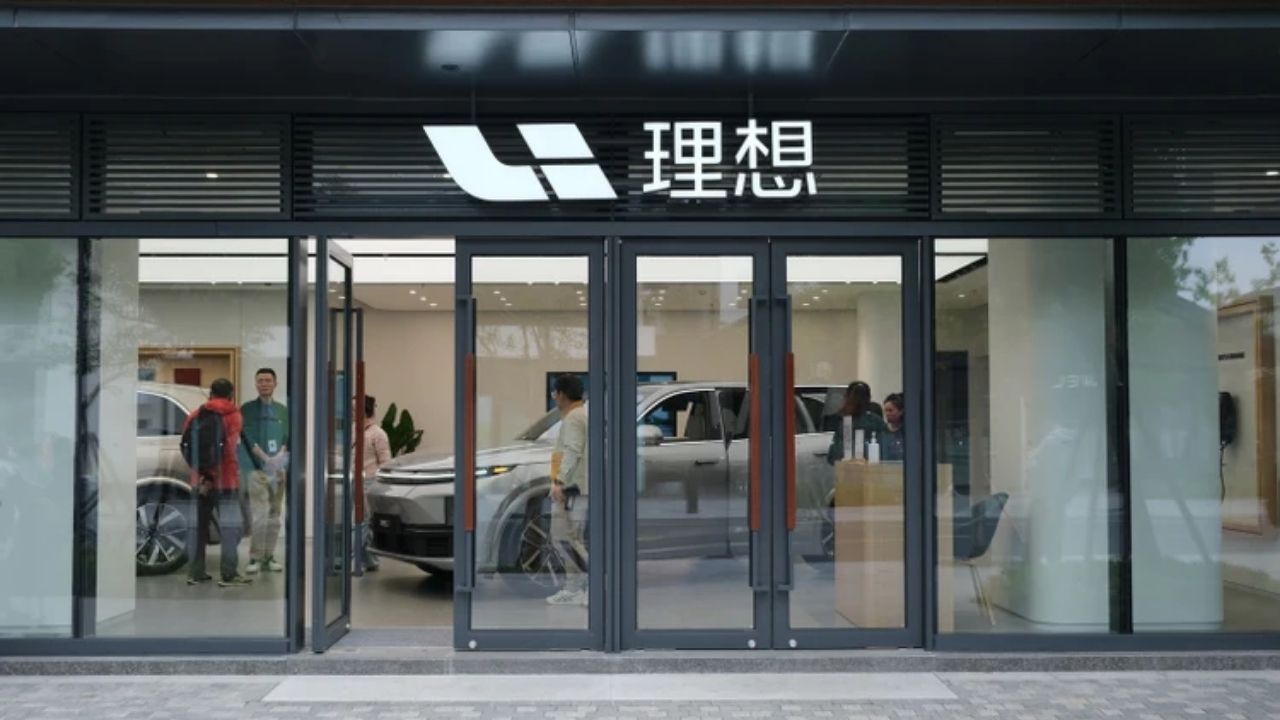 Li Auto Sales Jump 23.7% in August 2026, Ending Three-Month YoY Decline