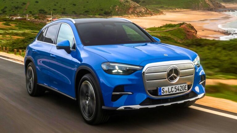 2026 Mercedes-Benz GLC Electric Blue