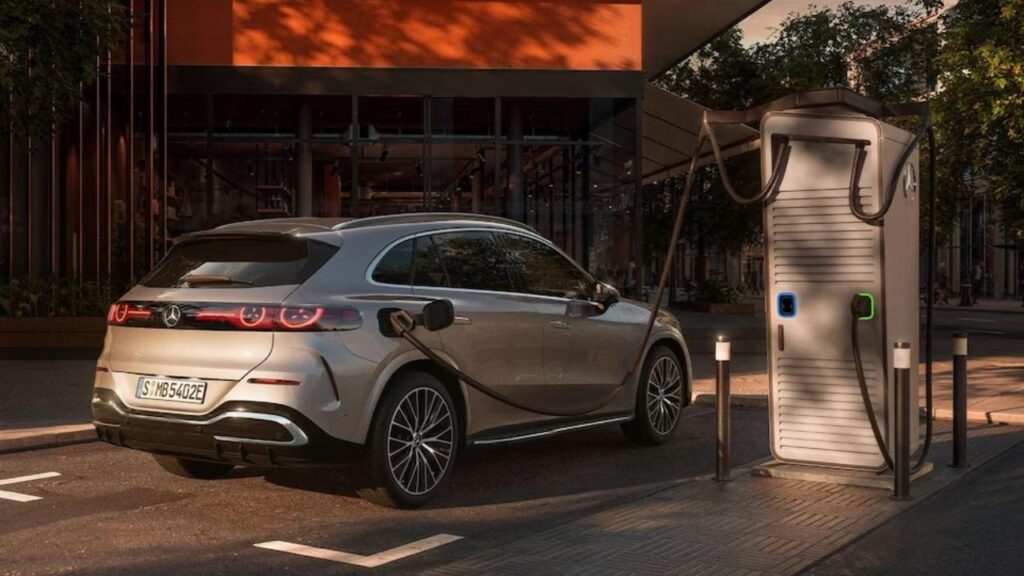 Mercedes-Benz GLC Electric rearlook