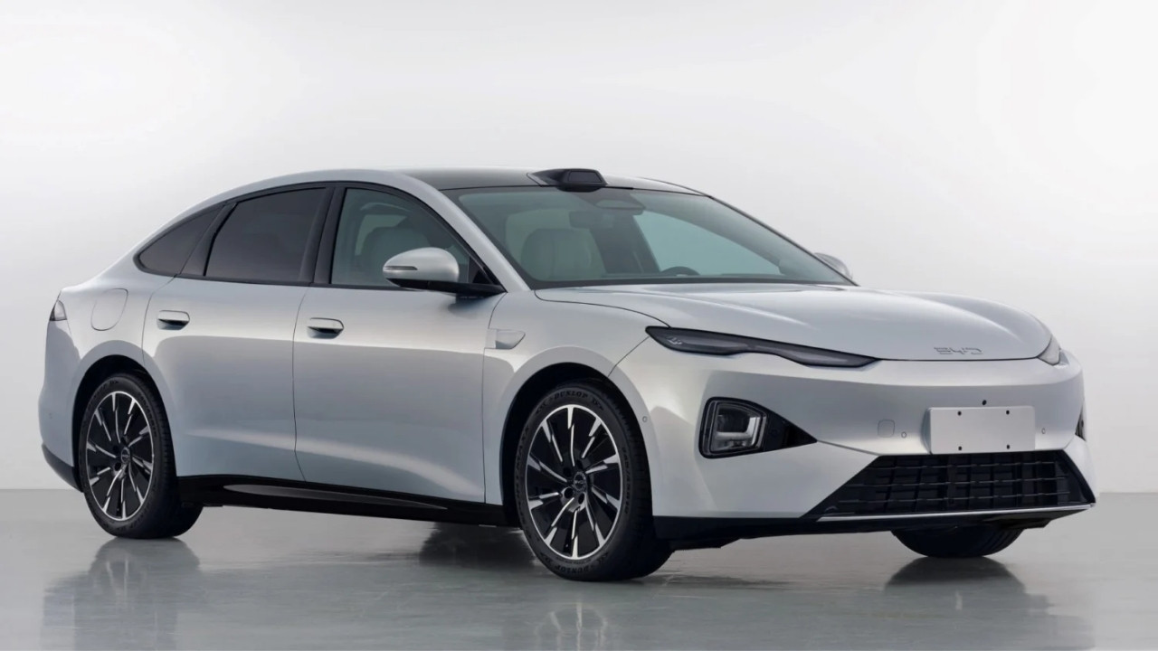 New BYD Seal 07 EV and DM-i Revealed With 408 HP and 875 km CLTC Range