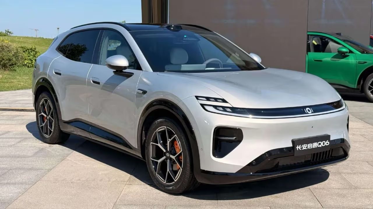 New Changan Nevo Q06 Goes on Pre-Sale with EV and EREV Powertrains