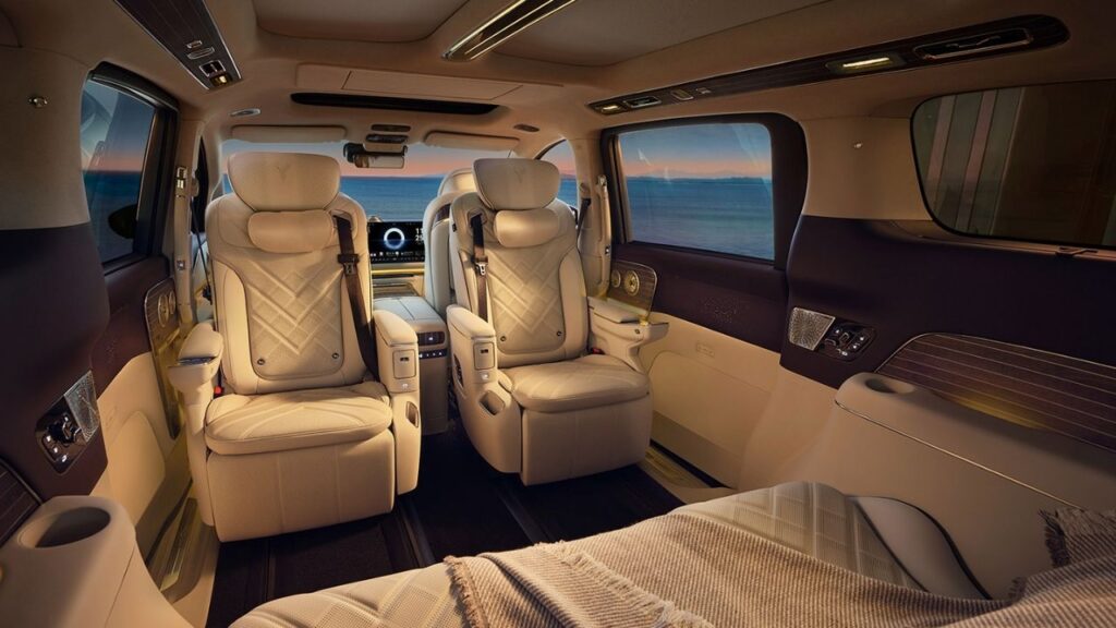 Voyah Dream 9 Seating