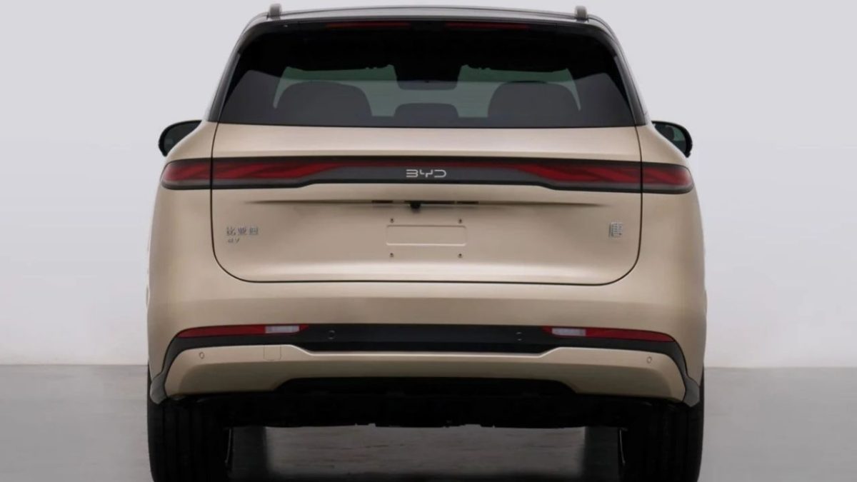 Next-Gen BYD Tang EV AWD rearlook